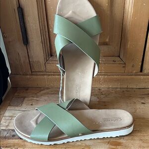 NWOT Catherines Olive Cross-Strap Sandals